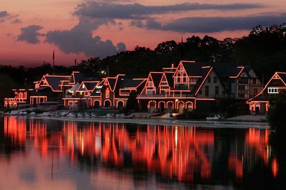 boathouse-row-philadelphia-night-587.jpg