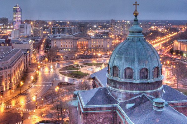 ben-franklin-parkway-philadelphia-600.jp