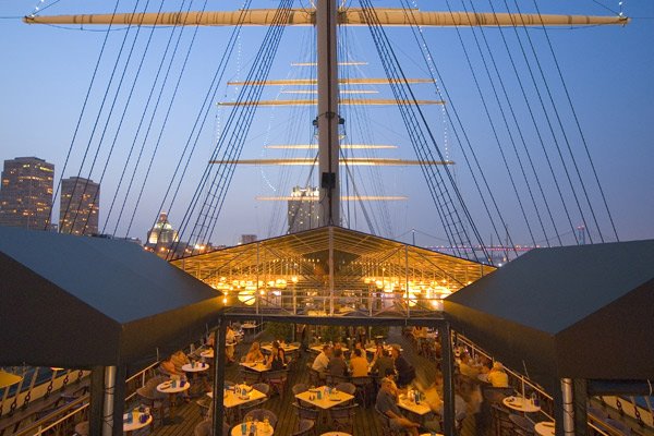 moshulu-outdoor-dining-philadelphia-1-60