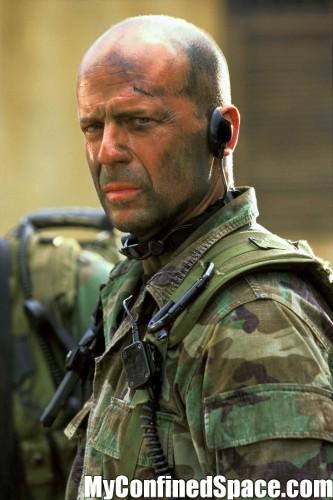 bruce-willis-tears-of-the-sun-333x500.jp