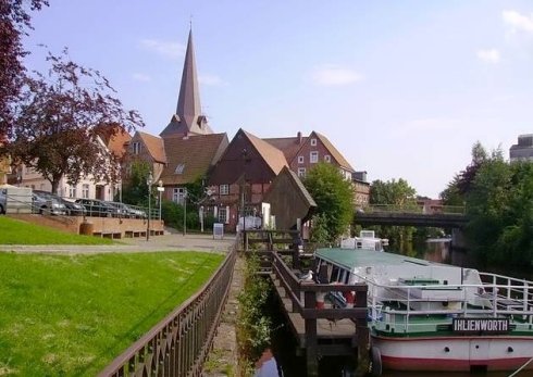 ABA0E4DF-BE7D-4F78-8E3C-04C613B9C2BF.jpe