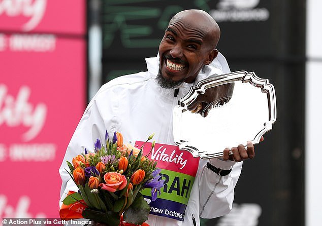 22252010-7793429-image-m-40_157637194971