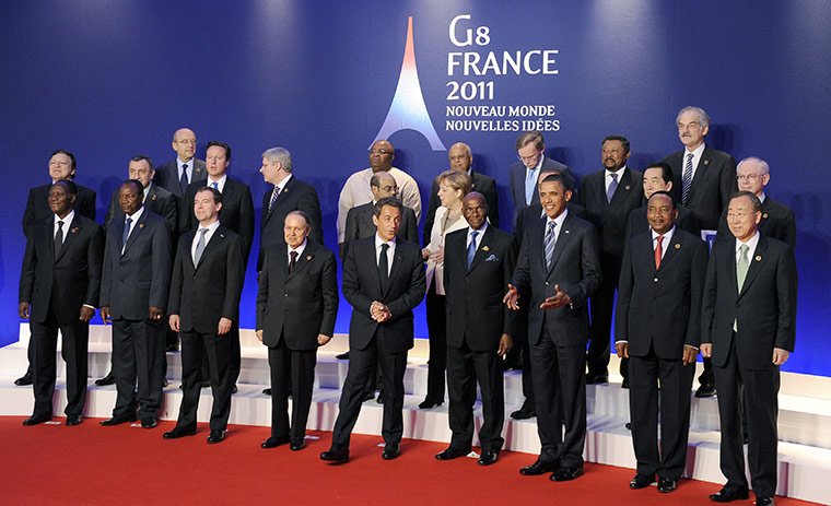 G8-leaders-pose-with-othe-003.jpg
