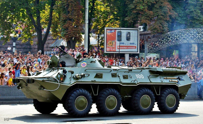 BTR-80_Ukrainian_army_001.jpg
