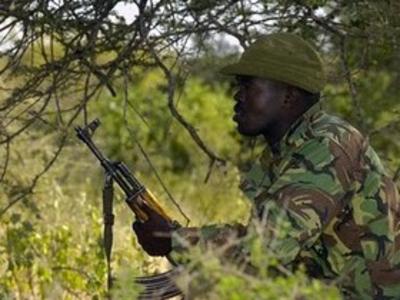 kenya_police3_400x300.jpg