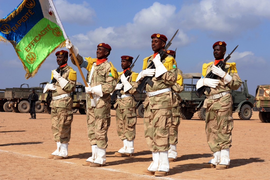 Djibouti_Army_stand_at_attention-1024x68