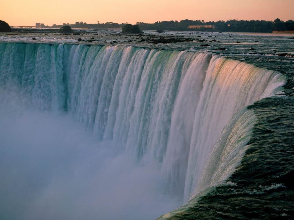 niagara-falls-canada.jpg