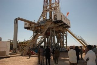 Africa_Oil_rig.jpg