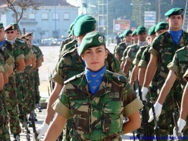 women_in_military_640_37.jpg