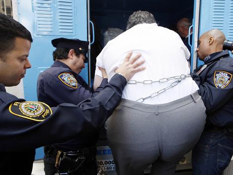 fat-man-arrest-the-end.jpg