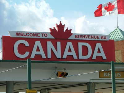welcome_to_canada_sign.jpg