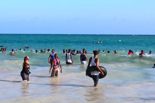 Liido Beach, where the 'cool' diasporan men go to mingle with the ladies. (Pic: Hamza Mohamed)