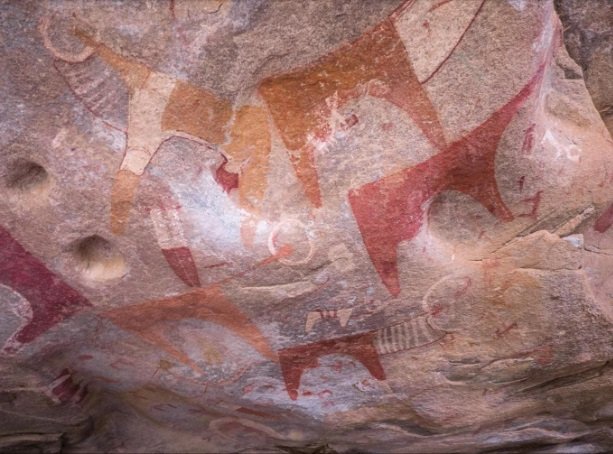 Laas-Geel-cave-paintings1.jpg