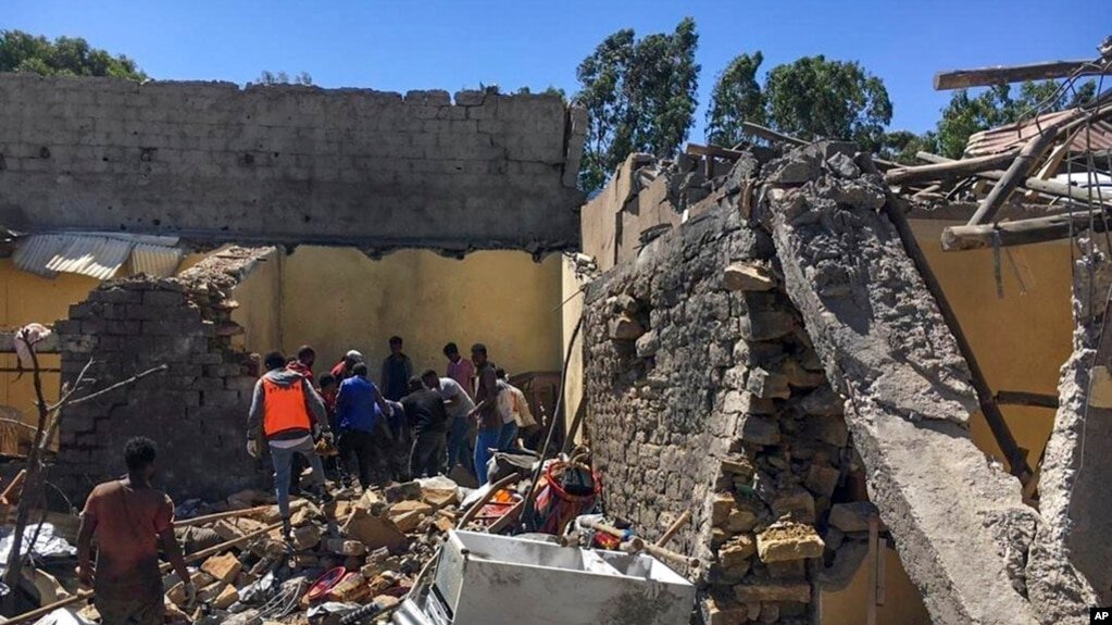 3B44C4BE-7D62-4F0E-B0FB-E59CB93EAD95_cx0