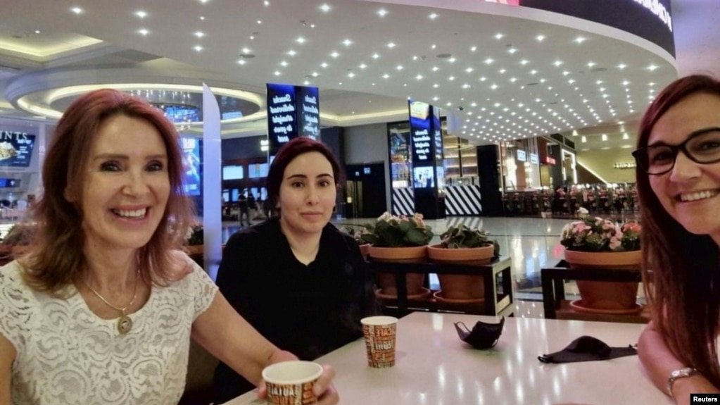 Sheikha Latifa (Dhexe)