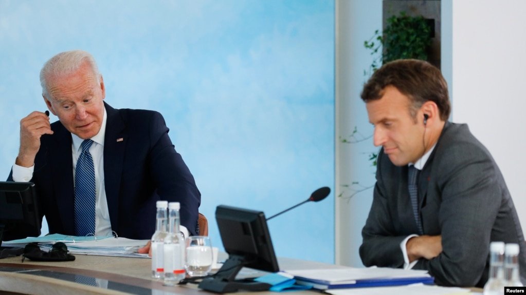 Madaxweyne Biden iyo Macron