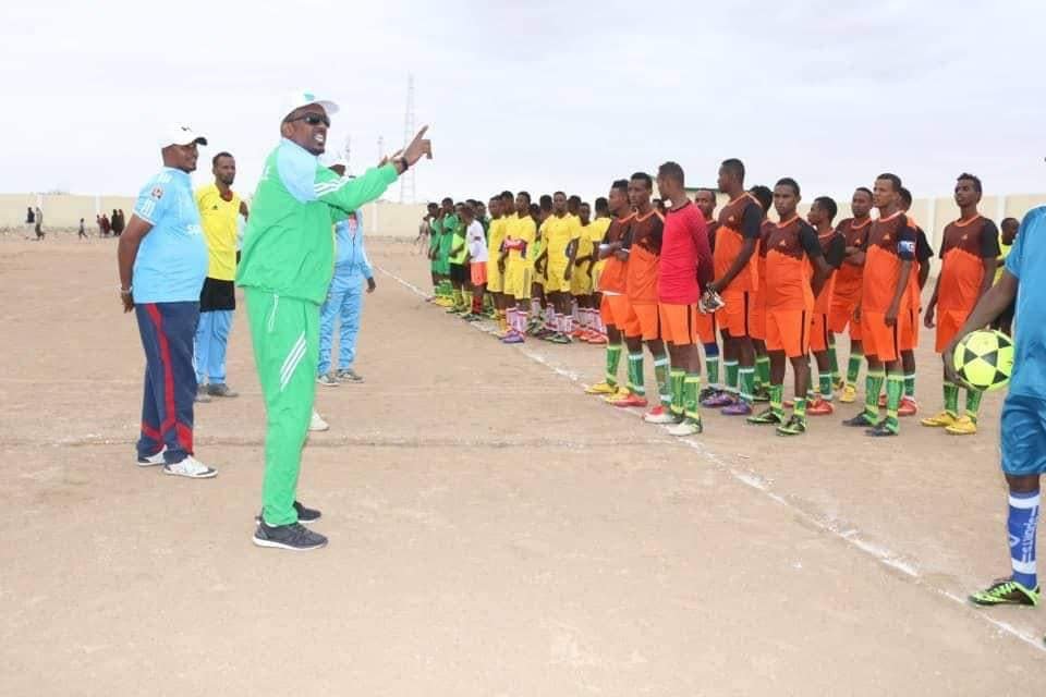 67297082_706382336470506_637038658538858