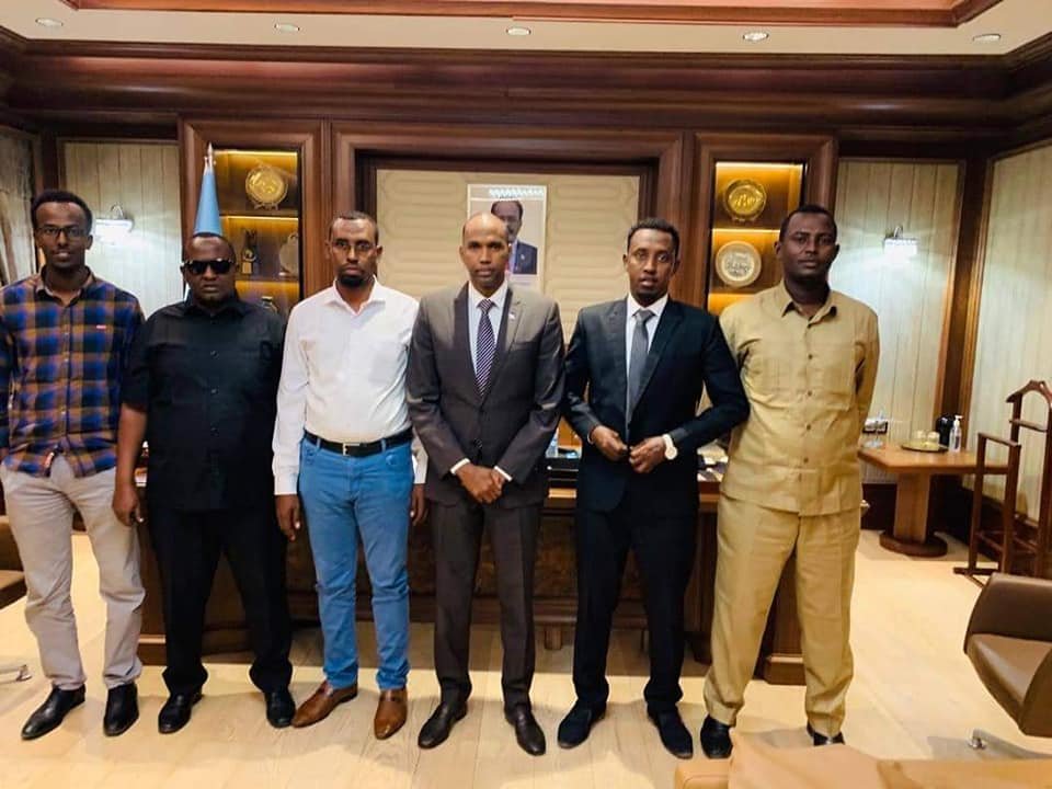 68296979_115747189775259_274646036262577