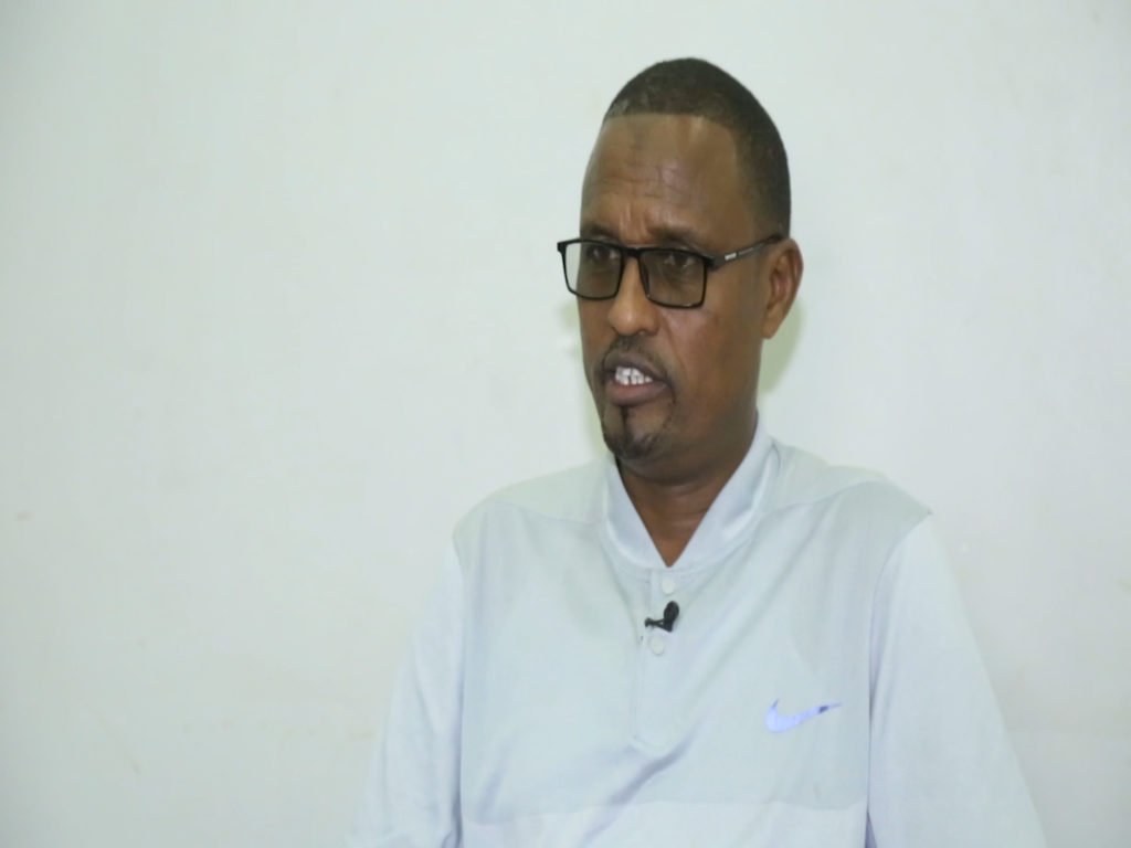 Groomada.mp4.00_00_32_11.Still001-1024x7