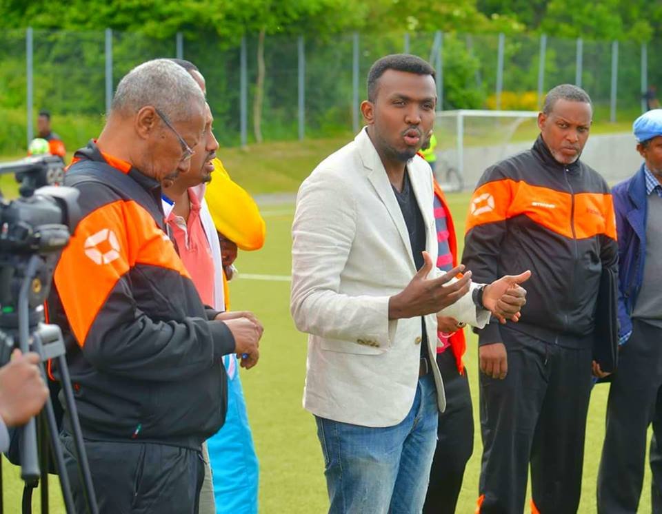 49998679_720640248337482_244231088775993