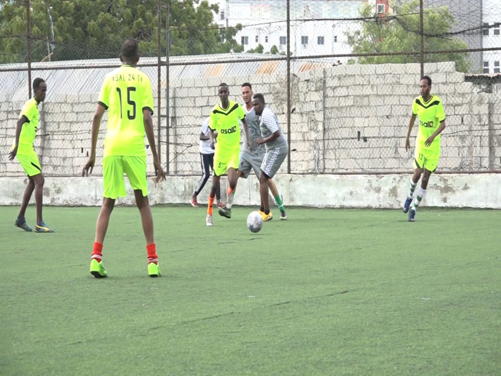 Dharnkly-vs-warta.00_00_07_16.Still003-1