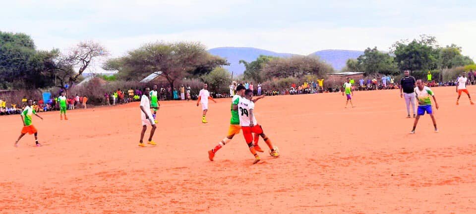 83104592_155224759463773_498085996097220