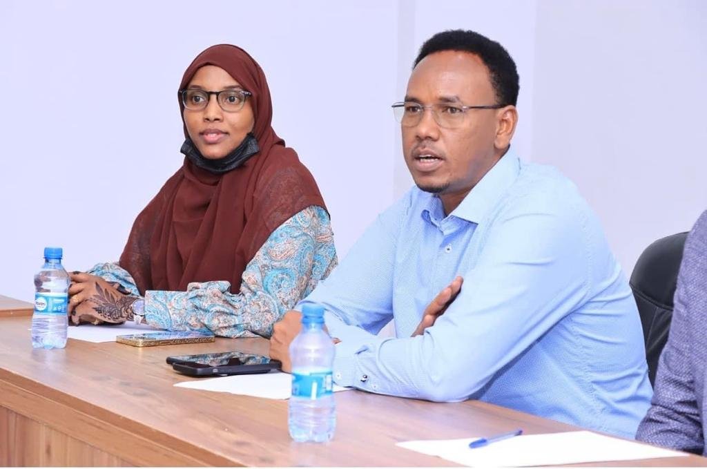 9e932d3c-c0d3-4cbb-90ec-9dfa9d74da0d.jpe