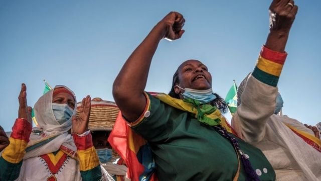 Dadka isugu soo baxay ololaha taageerada loogu raadinayo dowladda ee ka dhanka ah fallaagada Tigray