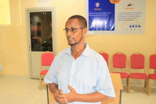 Cismaan Axmed Macoow