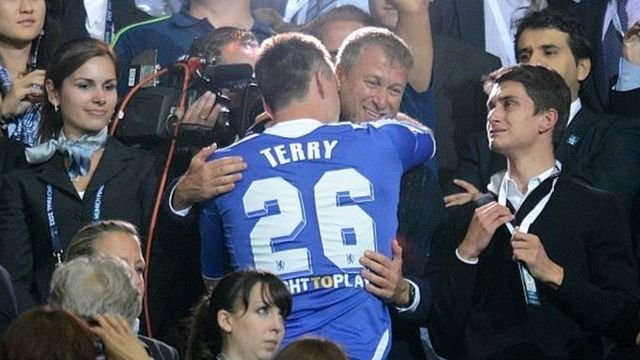 Roman Abramovich iyo ciyaaryahan John Terry