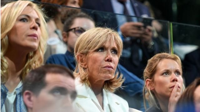 Brigitte Macron iyo labadeeda gabdhood oo jooga xaflad olole oo dhacday 2017