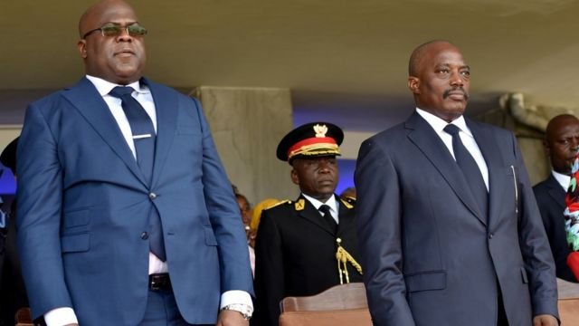 Madaxwayne Joseph Kabila (Midig) waxaa uu awoodda ku wareejiyay Felix Tshisekedi (bidix) January 2019