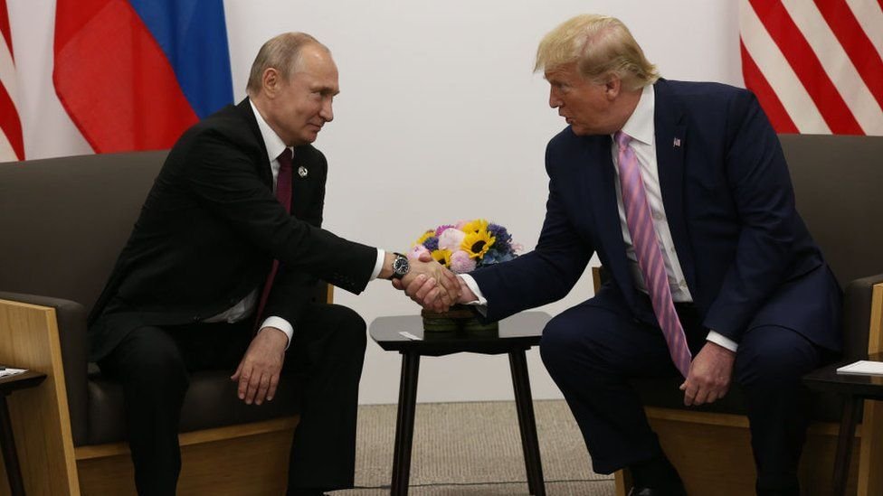 Putin oo gacan qaadaya madaxwayne Donald Trump
