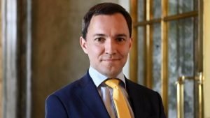 2b230db0-38f3-11ee-b994-0b349eb6fb58-300