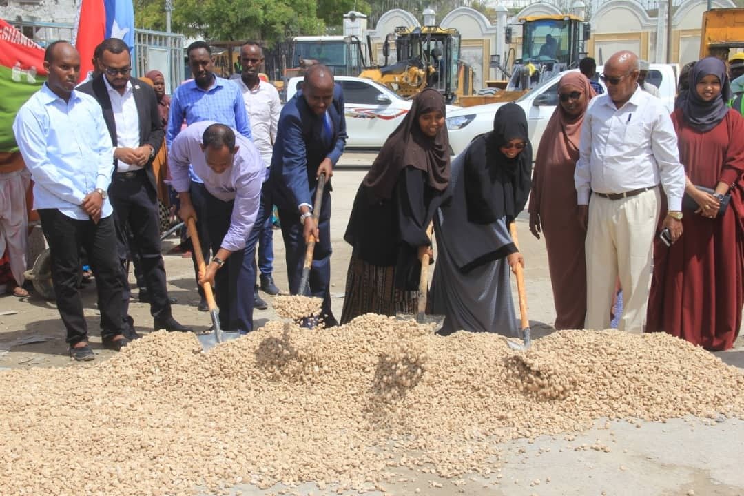 7389116D-7D88-4D55-8372-DE41C7449E9A.jpe