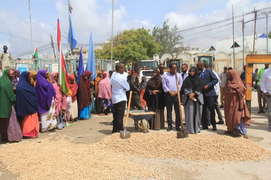 E2622745-5D0F-4D04-84CC-847D3130F71B.jpe