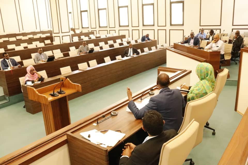 91067797_806186869870379_435238384903703