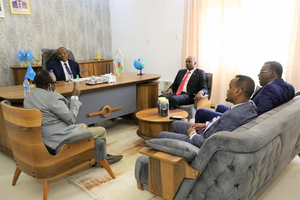 121009501_676988599604447_32154017873600