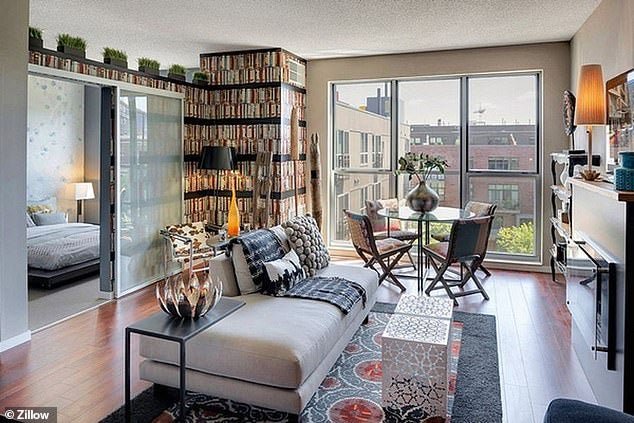 16535536-7287273-image-a-28_156414581466