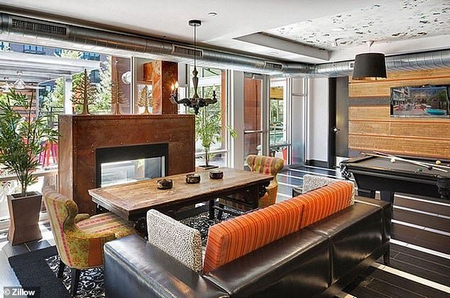 16535552-7287273-image-a-25_156414574409