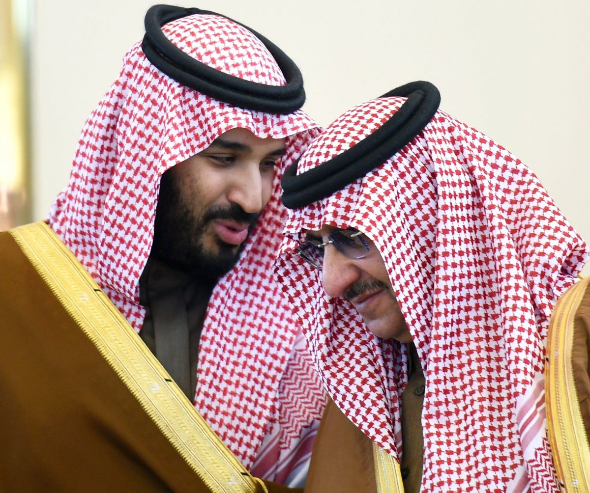 Amiir Maxamed bin Nayef oo wajahaya kiis halis ah oo uu diyaariyey Bin Salman