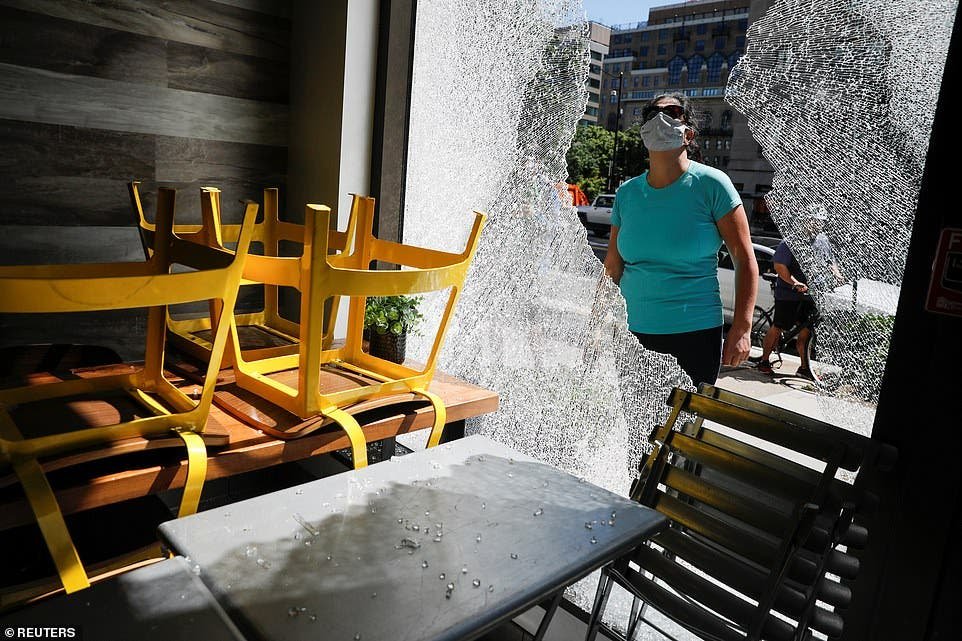 29048986-8374191-image-a-83_159095613397