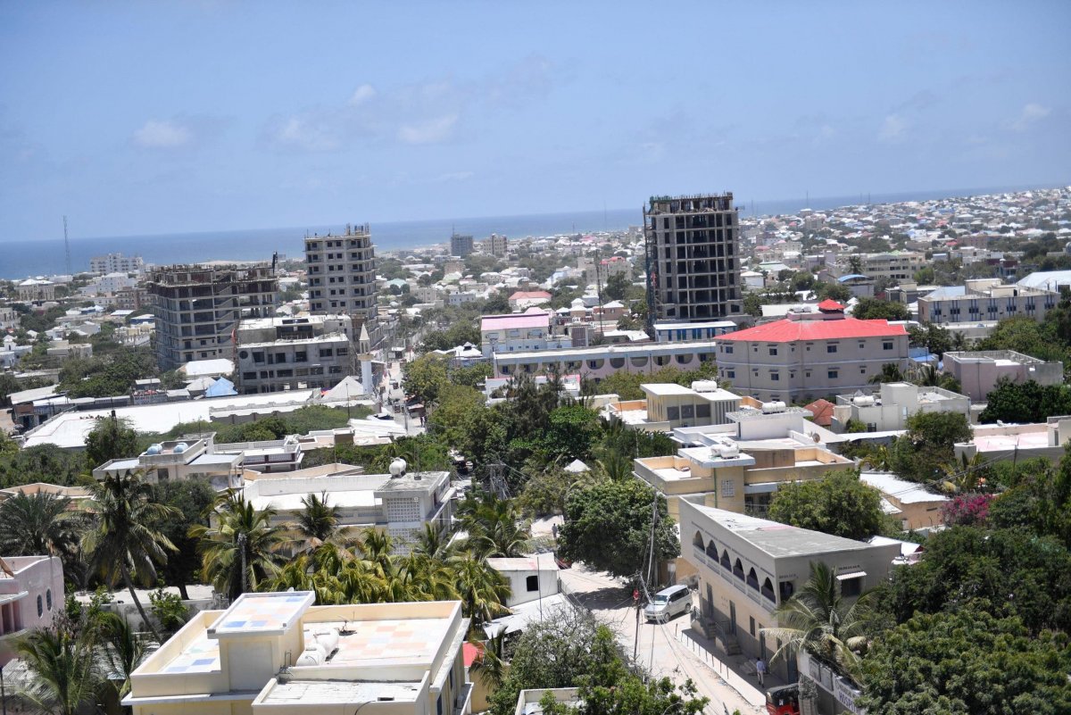 Xog: Afar sarkaal ciidan oo Muqdisho ku sameystay isbaheysi ka dhan ah DF