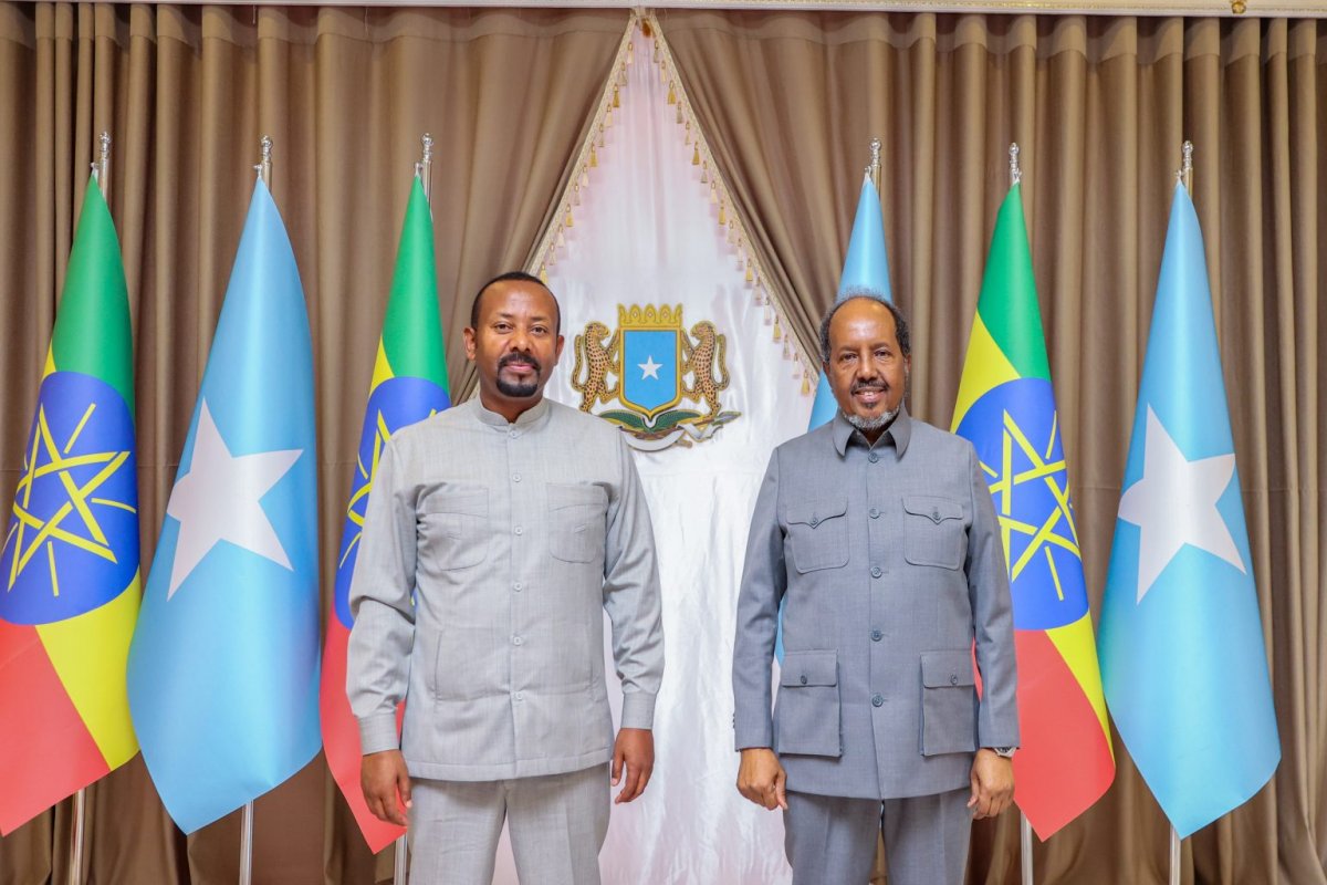 Abiy-Ahmed-iyo-Xasan-sheekh-1536x1024-1.