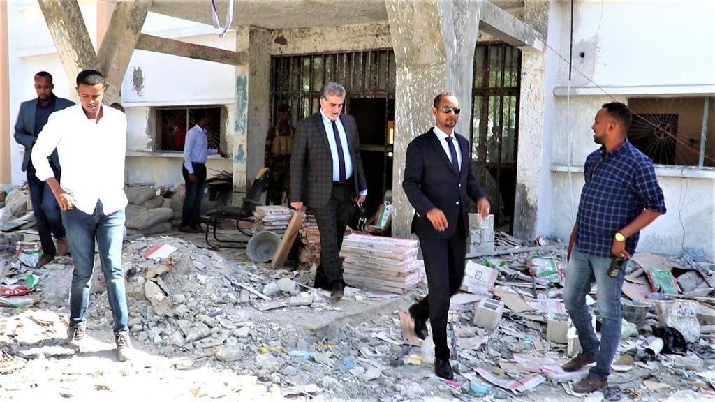 3cef20b1-9089-4642-848c-49a9f7c15827-1.j