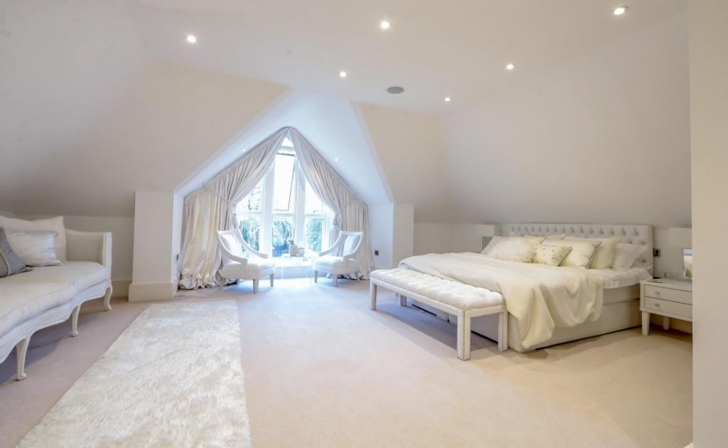 The property oozes class throughout